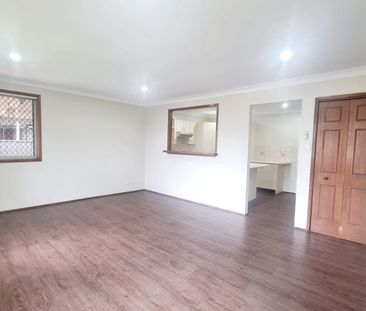 BEAUTIFUL HOUSE IN with a pool! - Photo 2