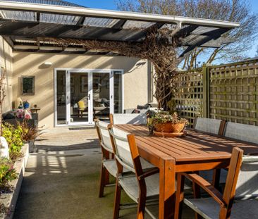 Tidy Two Bedroom - Photo 4