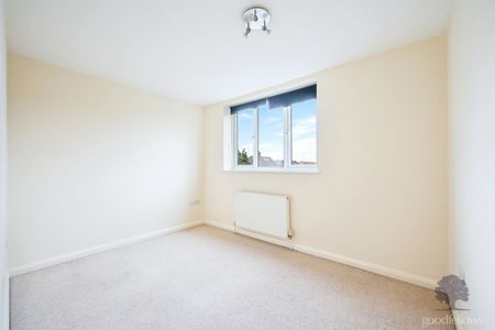 322 Sutton Common Road, Sutton, SM3 - Photo 2