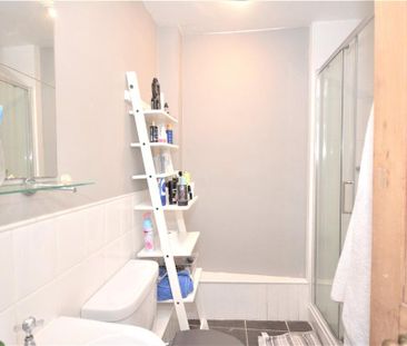 2 bedroom end of terrace house to rent - Photo 6