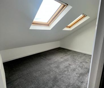 Studio Flat, Romford Road, E12 - Photo 4