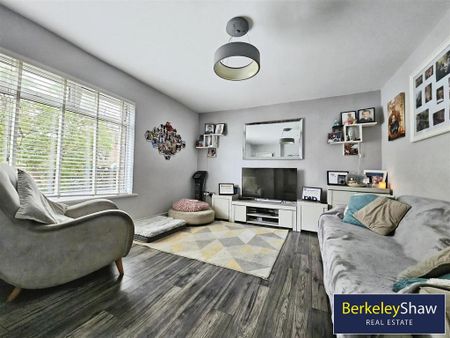 3 bedroom semi-detached house to rent - Photo 3