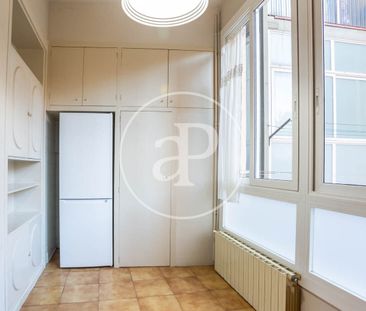 Apartment for Rent on Enric Granados Street - Photo 2