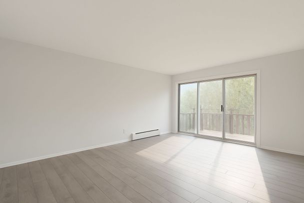 For Lease - 1830 Dumont Street Unit# 312, London East, Ontario - Photo 1