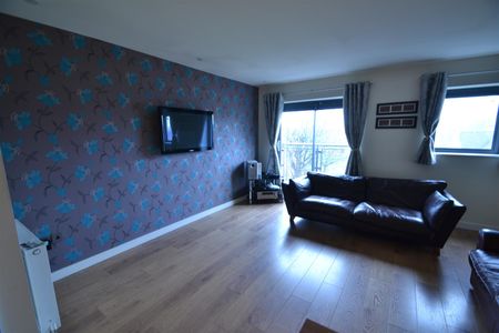 2 Bedroom Apartment for rent in Rectory Court, Armthorpe, Doncaster - Photo 3