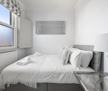 5 bedroom end of terrace house to rent - Photo 6