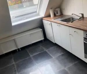 Attraktive Dachgeschoßwohnung in fußläufiger Citywohnlage! - Foto 6