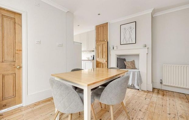 3 bedroom maisonette to rent - Photo 1