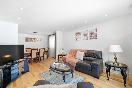 For Lease - 170 Harrison Drive, Newmarket, Ontario - Photo 4