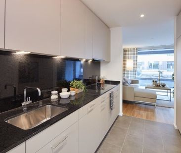 Modern living experience in an idyllic residential location - Photo 3