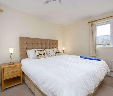 Swan Walk, Shepperton, TW17 - Photo 2