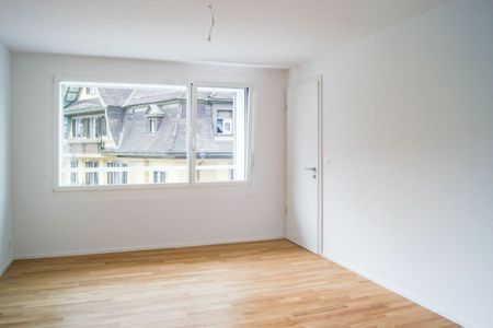 Wohnen mitten im Geschehen! - Photo 2