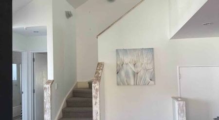 3 Bed 2 Bath Walk to Beach - Photo 3