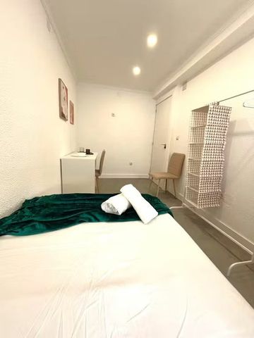 Avenida de Fuenlabrada, Leganés, Community of Madrid 28912 - Photo 3