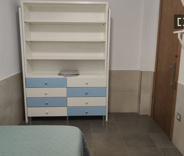 valencia, Valencian Community 46011 - Photo 3