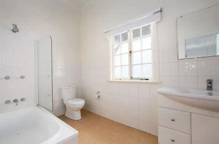 6 Ashby Street, Fairfield QLD 4103 - Photo 5
