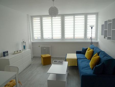 2 pokoje na wynajem w ścisłym centrum - Zdjęcie 3