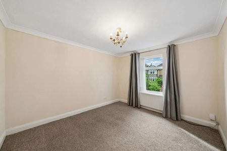 Three bedroom home located on desirable Richmond Hill - Photo 4