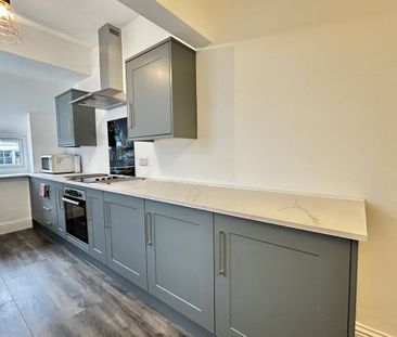 Grange Avenue, Harrogate - Photo 1