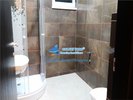 Inchiriere apartament 3 camere Ploiesti zona 9 Mai cu centrala proprie - Photo 3