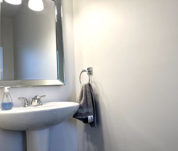 For Lease - 642 Tennant Way, Blossom Park - Airport and Area, Ontario - Photo 2