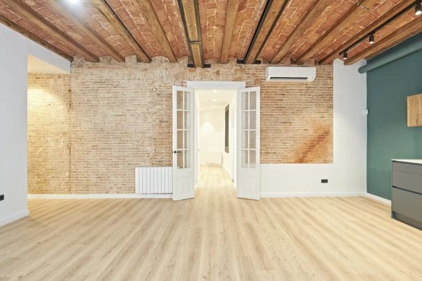 Piso de alquiler en De la Palla, Barri Gòtic - Photo 1