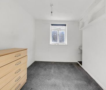 4 bedroom terraced house to rent - Photo 6