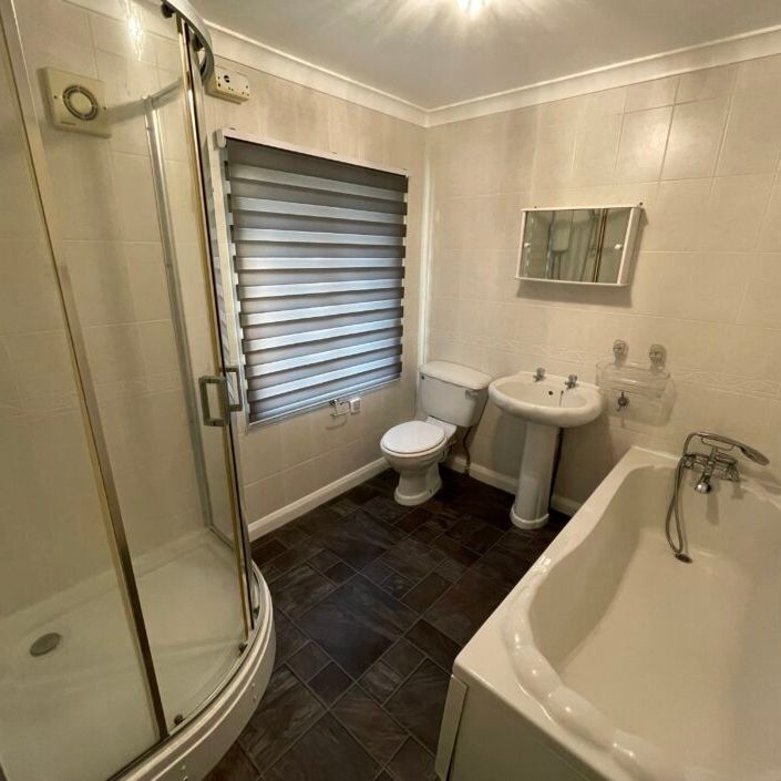 Ivy Ave,, SA11 - Photo 1