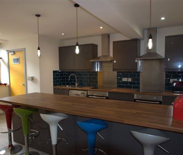 13 Brook Street, Huddersfield, HD5 - Photo 3