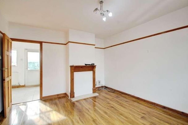 Ives Road, Langley, SL3 - Photo 1