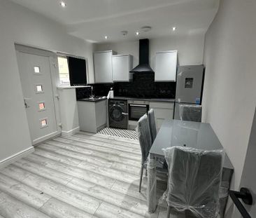 2 bedroom ground floor flat to rent - Photo 6