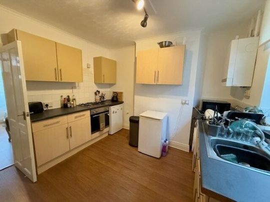 Loughborough Avenue, Nottingham, NG2 - Photo 1