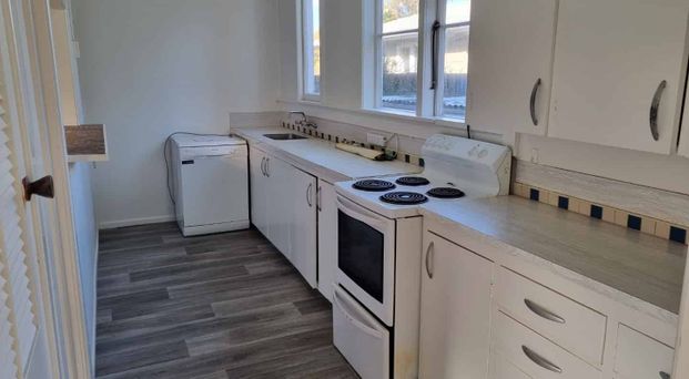 Perfect Position Four Bedroom Home - Photo 1