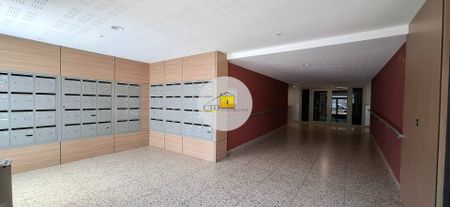 Appartement - 3 pièces - 61,20 m² - Saint-Priest - Photo 4
