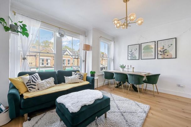 3 bedroom flat to rent - Photo 1