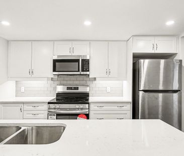 For Lease - 2426 Watercolours Way, Fallowfield Rd South of Ottawa, ... - Photo 2