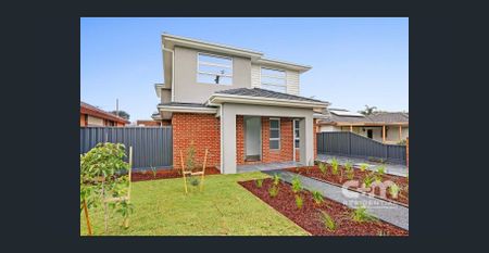 Modern & Stylish Townhouse Living - Photo 5