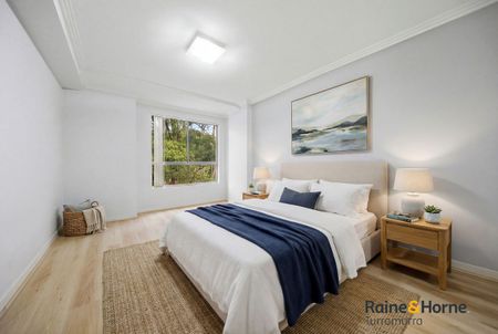 Sophisticated First-Floor Two-Bedroom Apartment in Prime Turramurra Location - Photo 3