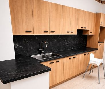 Ruime woning met 3 slaapkamers, tuin en grote garage! - Photo 3