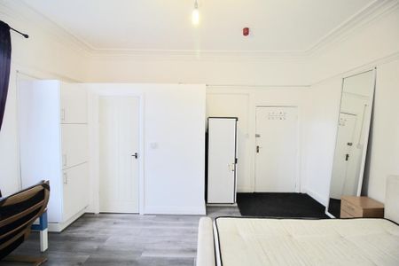 1 bedroom flat to rent - Photo 3