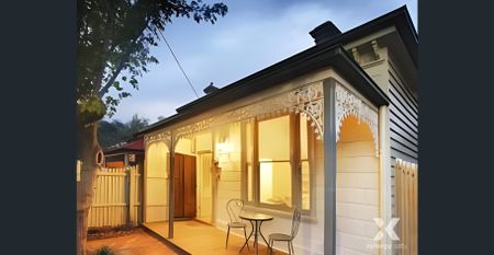 SPACIOUS 3-BEDROOM FAMILY HOME IN KEW - Photo 4