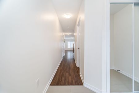 For Lease - 12 Pagebrook Crescent, Hamilton, Ontario - Photo 2