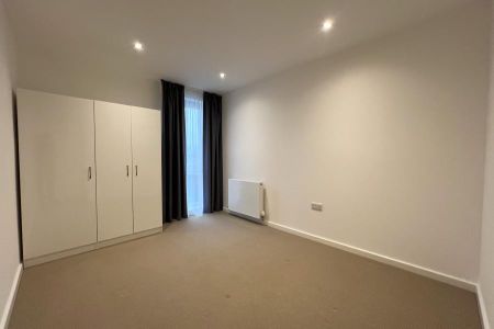 2 bedroom flat to rent - Photo 5