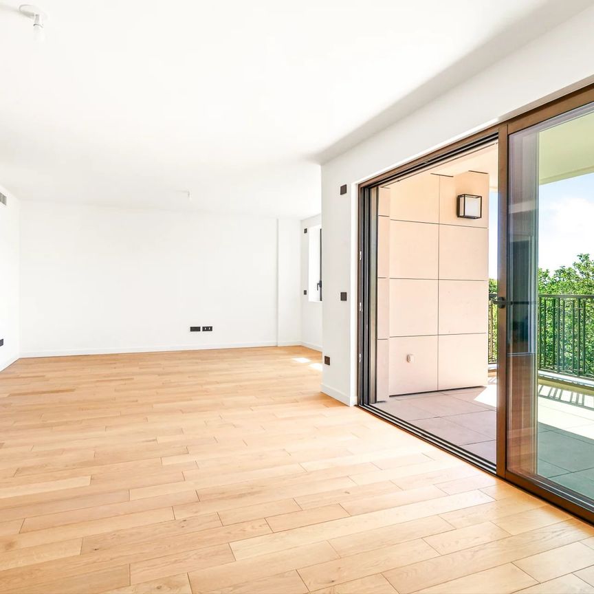 Tout savoir sur cet appartement dans le quartier Ile de la Jatte-Parc d'Orléans, à Neuilly-sur-Seine - Photo 1