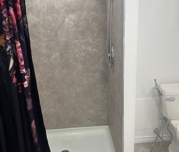 For Lease - 2464 Postmaster Drive, Oakville, Ontario - Photo 6