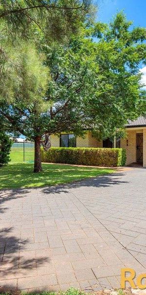 9B Ironbark Close, Dubbo, NSW 2830 - Photo 1