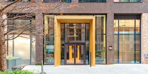 Thornes House, 4 Charles Clowes Walk, London, SW11 flat to rent - Photo 3