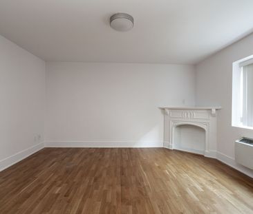 83 Isabella Street - Photo 2