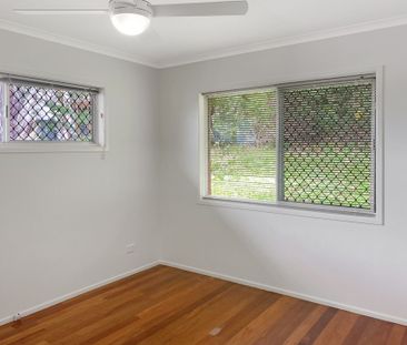 Amazing Location - Only 500m to James Street & 700m to Burleigh Beach - Photo 3