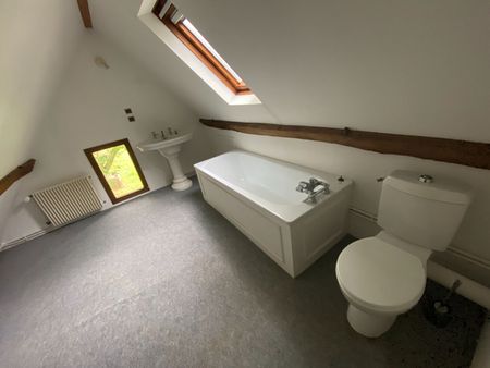 Location Maison 6 pièces 185m² - Photo 5